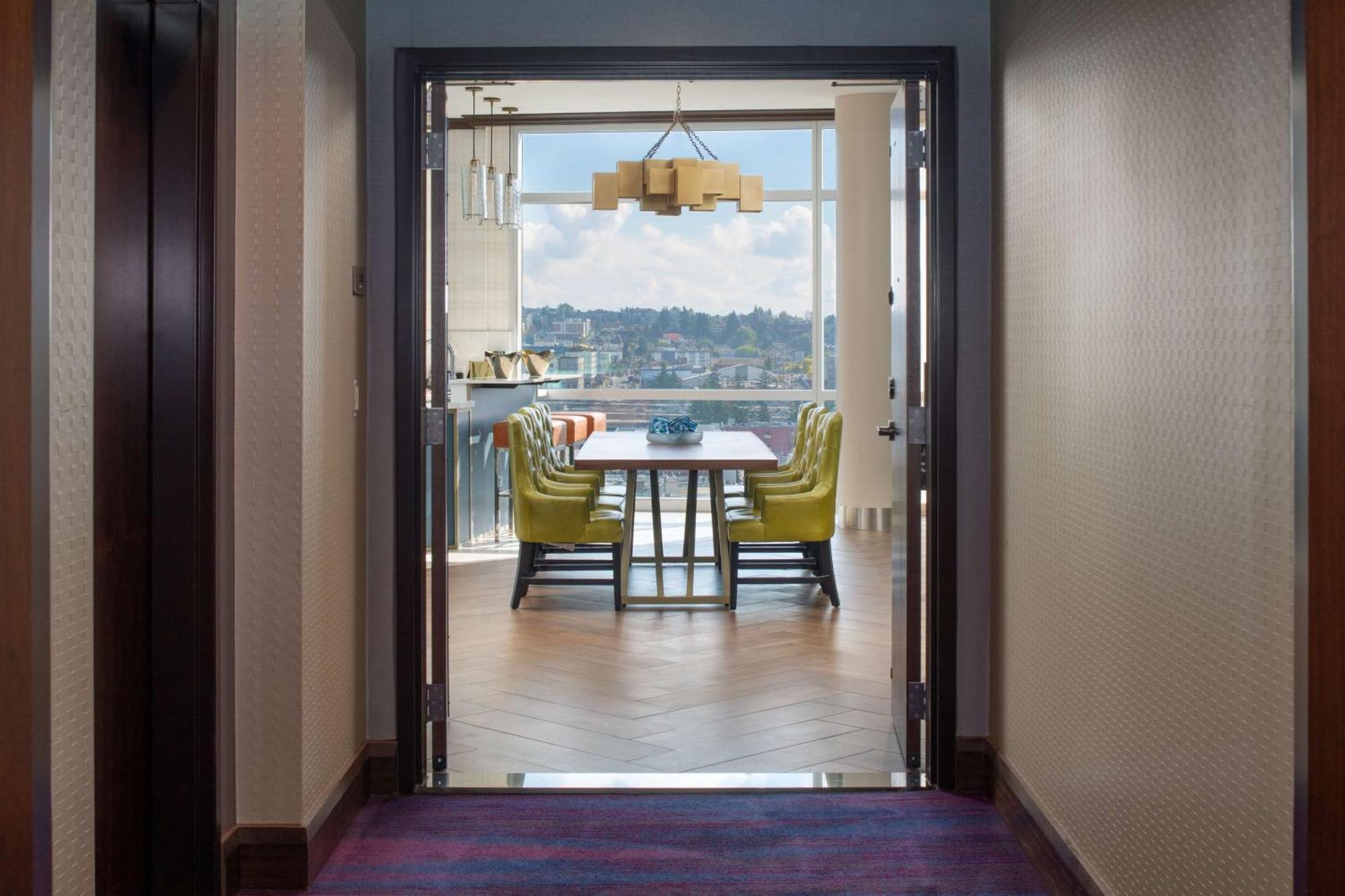 Embassy By Hilton Downtown Pioneer Square Hotel 4*