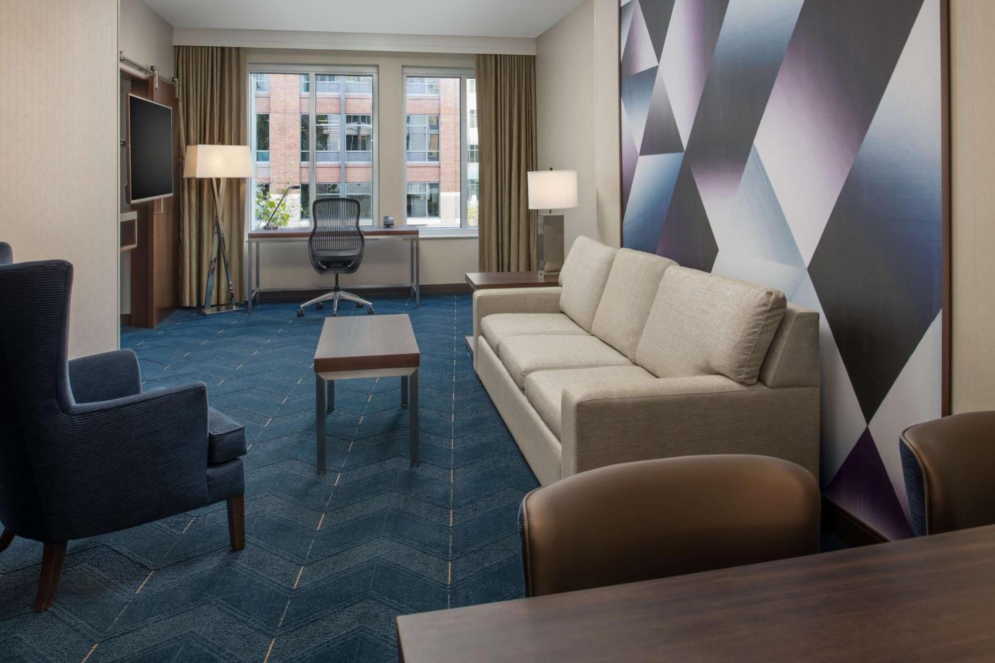 Hotel Embassy By Hilton Downtown Pioneer Square 4*