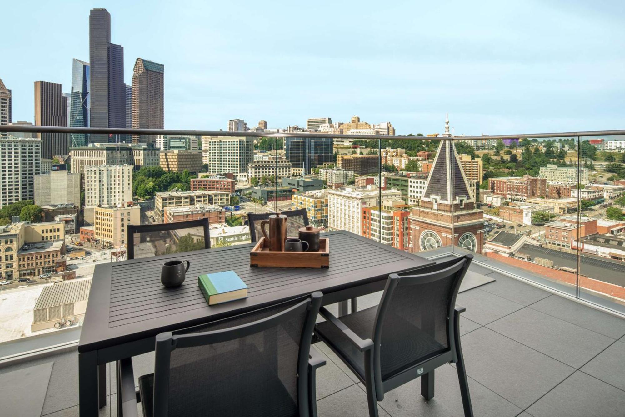 Embassy By Hilton Downtown Pioneer Square Hotel Seattle