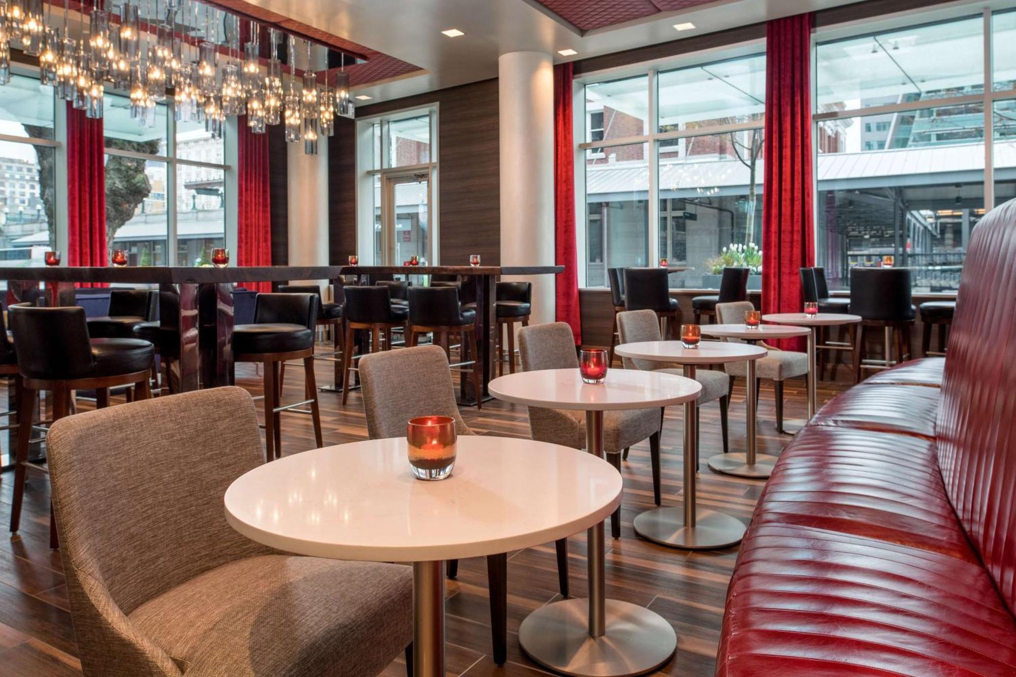 Embassy By Hilton Downtown Pioneer Square Hotel 4*