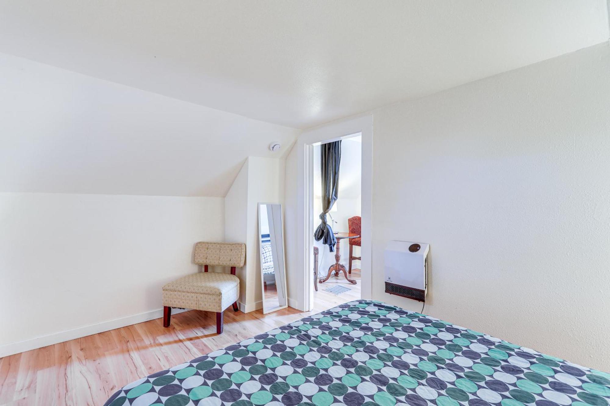 Holiday home 1 Mi To Light Rail Cozy And Convenient Seattle