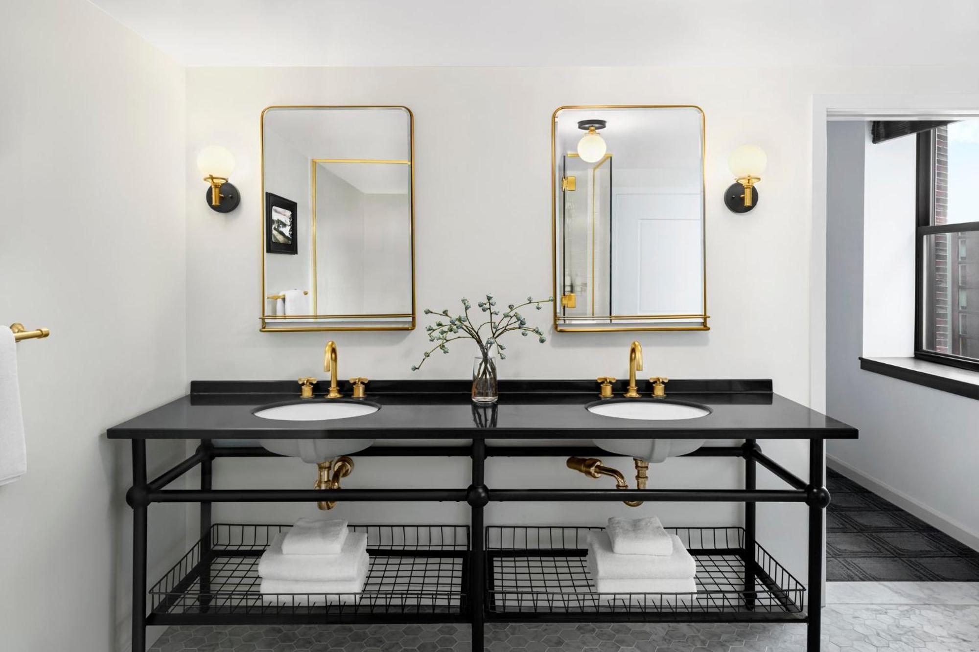 Hotel Kimpton Palladian By Ihg Seattle