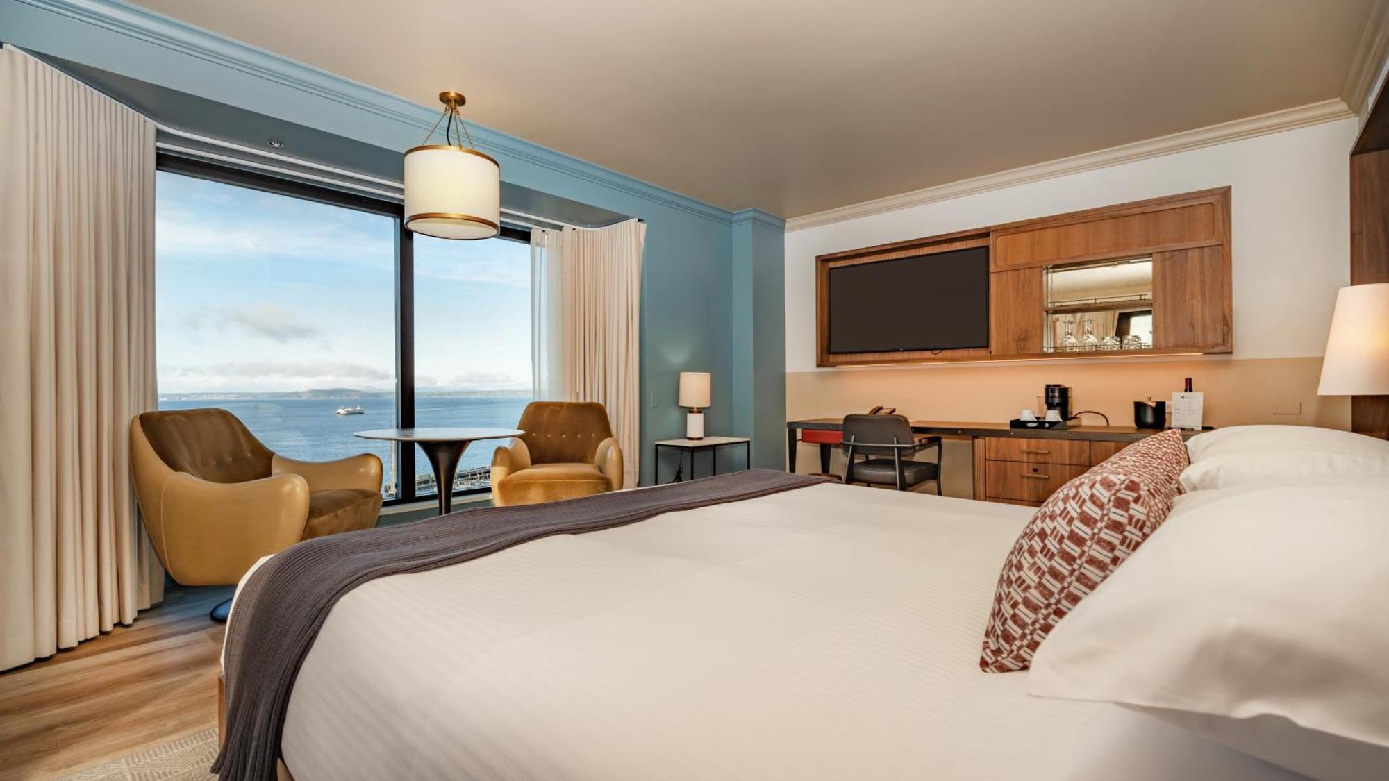 Hotel At The Market 4*
