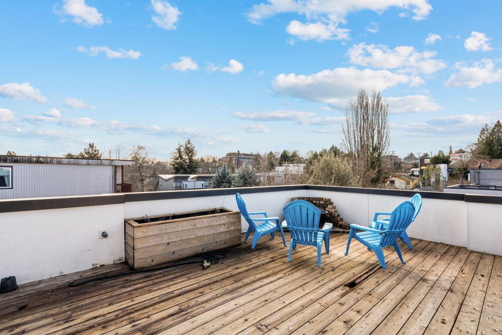 The Rooftop Blue Haven W Firepit Seattle