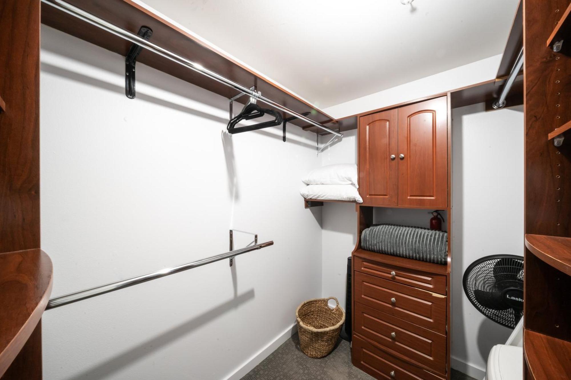 Modern Downtown Floor Penthouse With Bay Views * Seattle