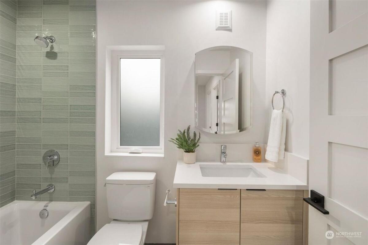 Holiday home Alki Front Townhome *