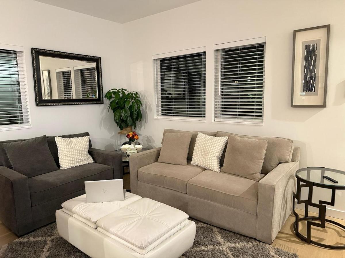Alki Front Townhome *