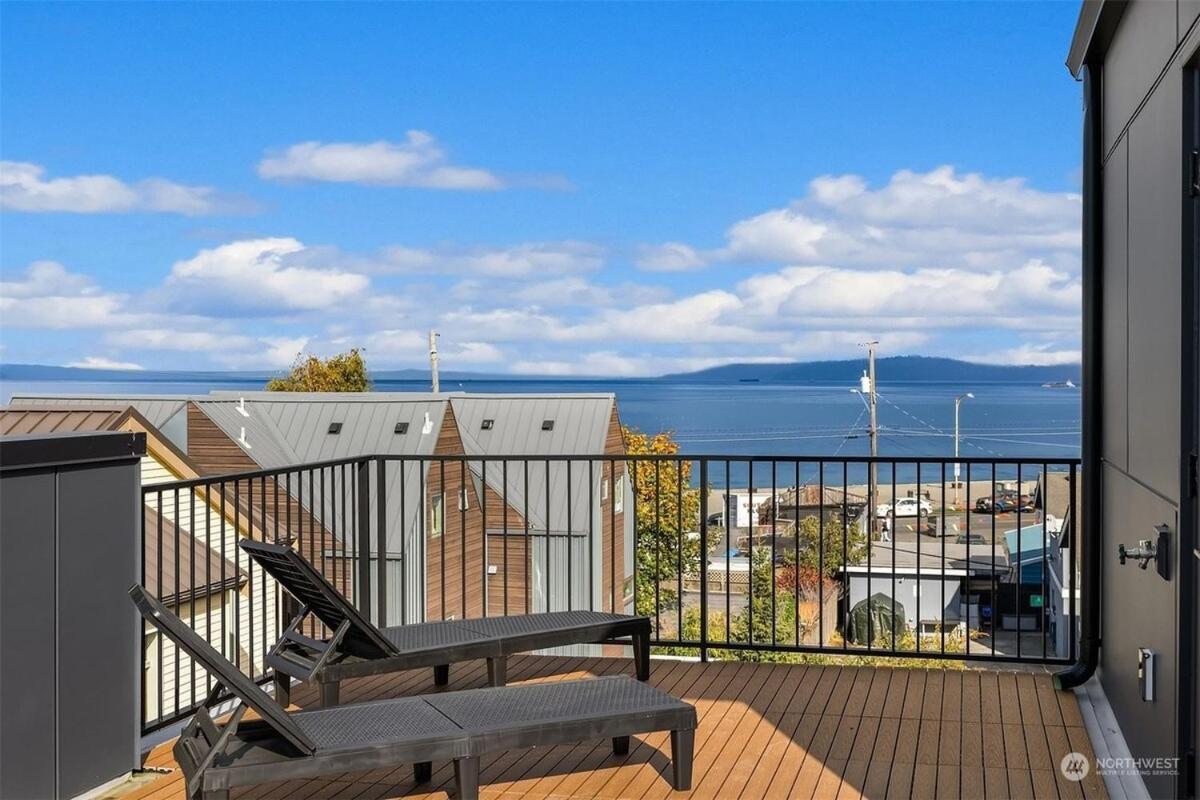 Alki Front Townhome