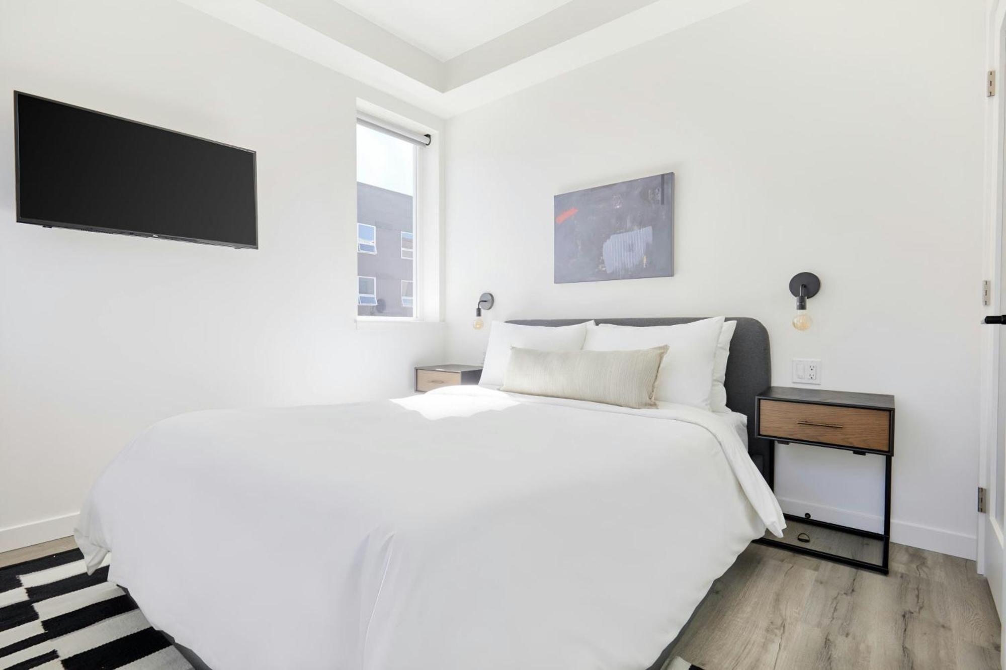 The Boylston Capitol Hill, Sonder 3*