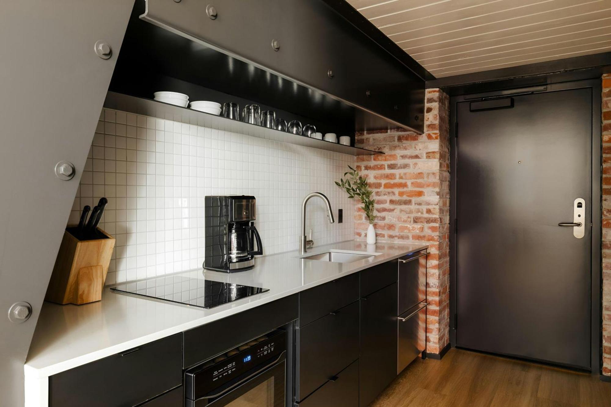 Sonder By Marriott Bonvoy Railspur Apartments Pioneer Square Hotel