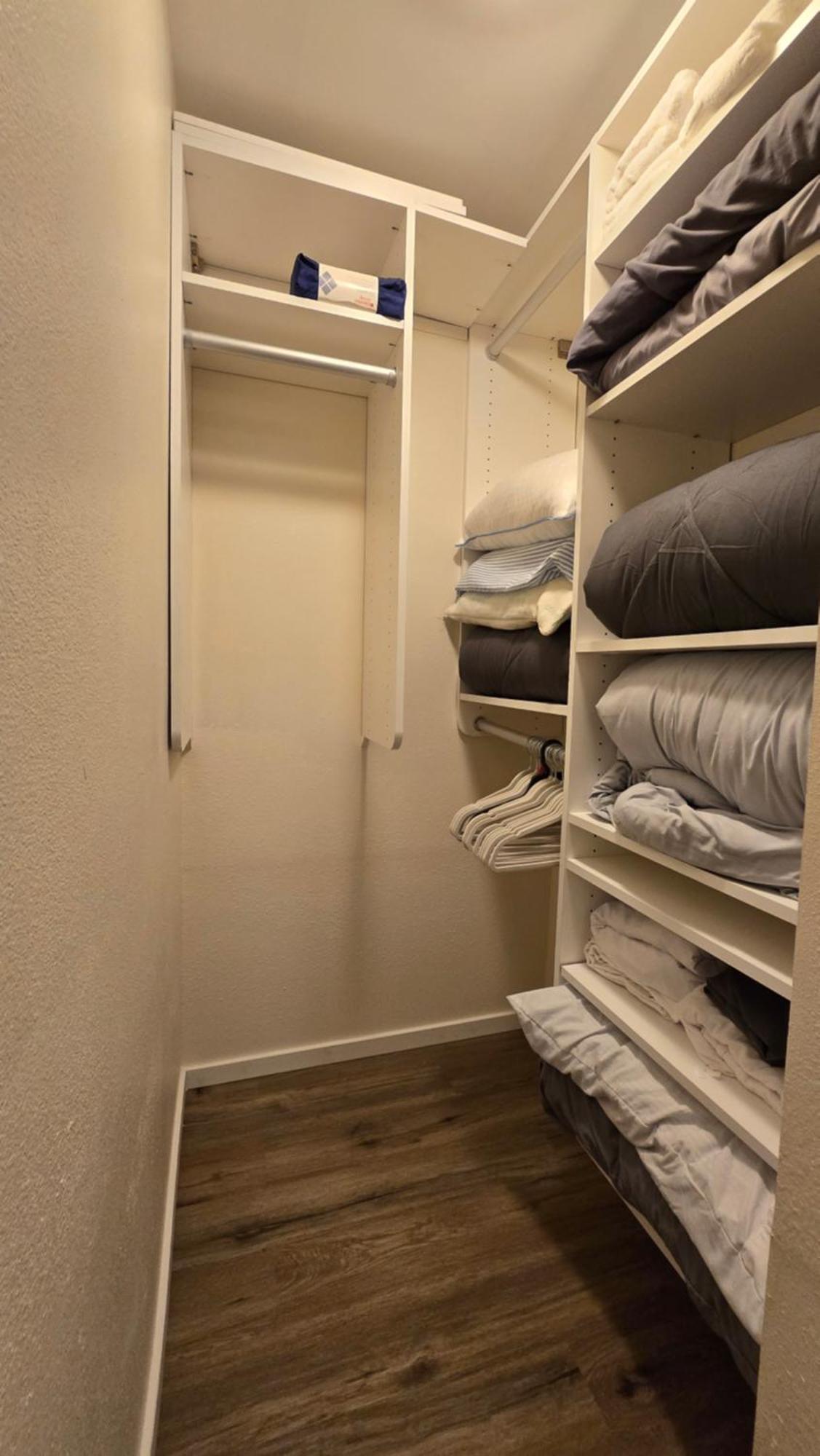 Lovely 1 Bedroom In The Heart Of Seattle! Apartment