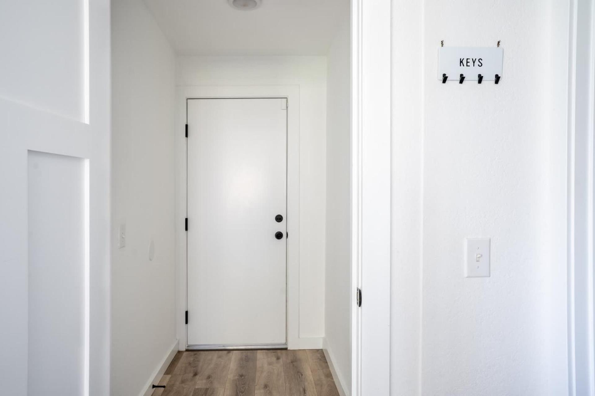 Cozy Pet Friendly Downstairs Retreat In * Seattle