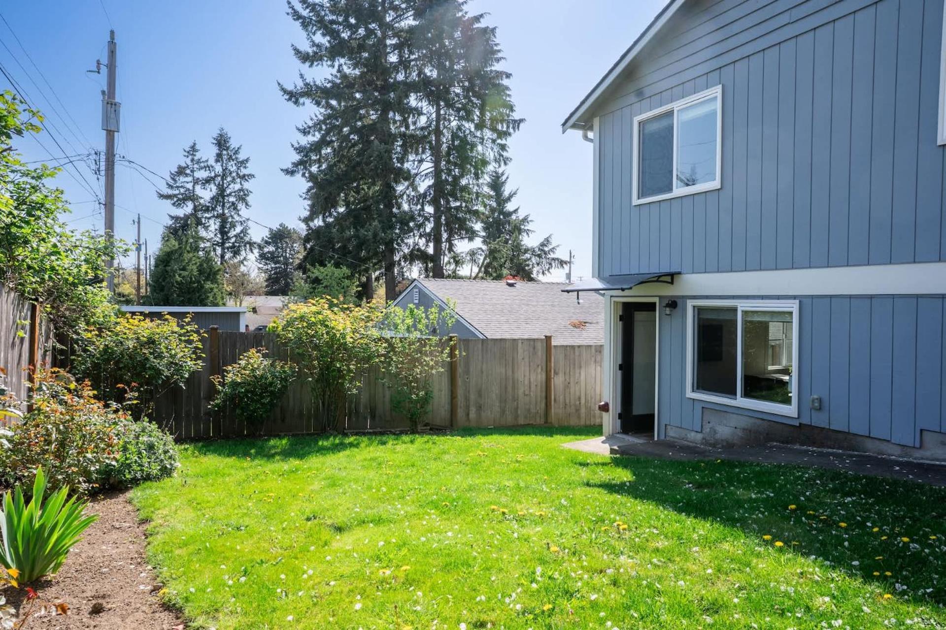 Cozy Pet Friendly Downstairs Retreat In *