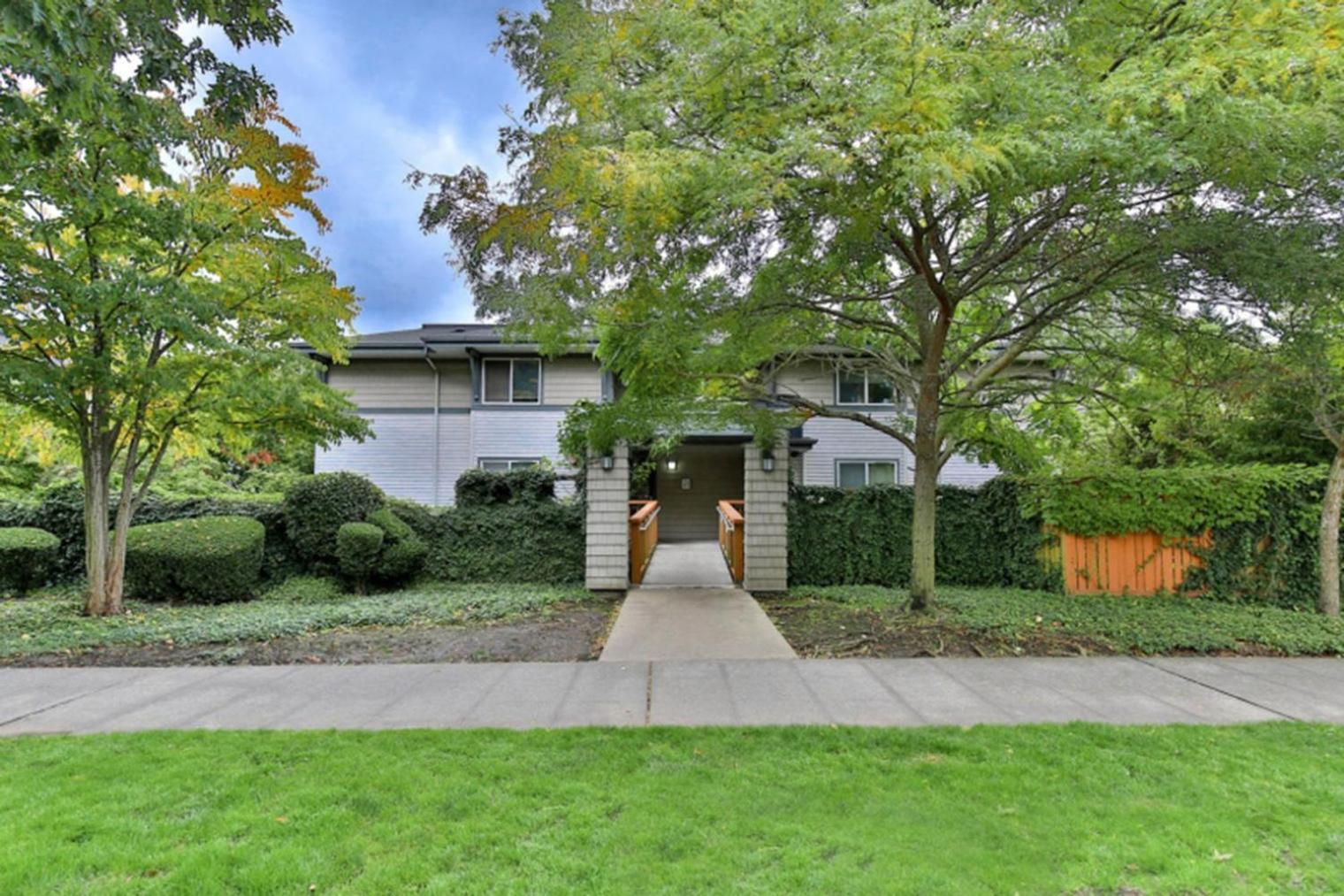 Blueground Univ Dist Pet Area Elev Nr Uw Sea-865 Apartment *