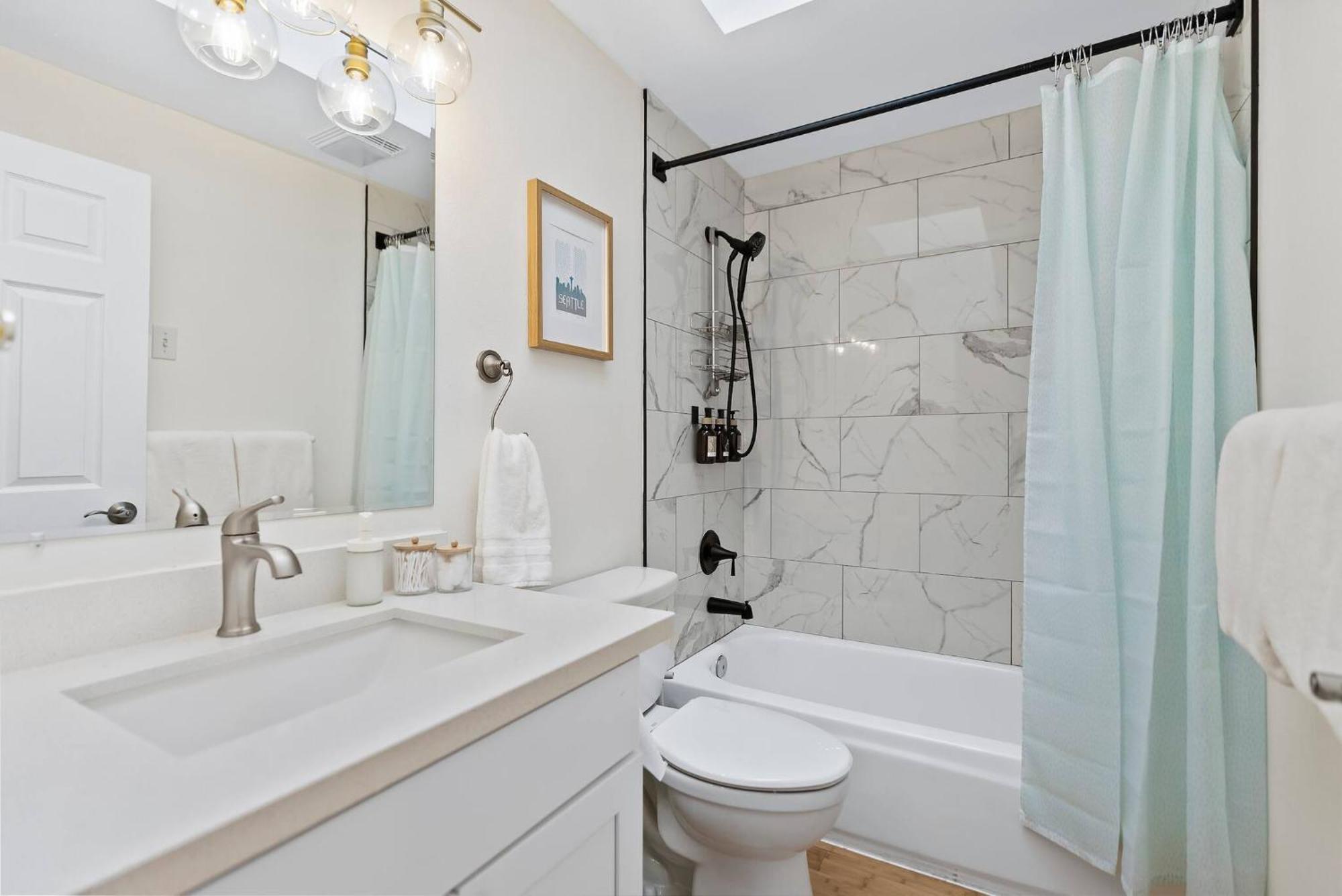Modern 4bd In Ballard With A/c, Pet-friendly Holiday home