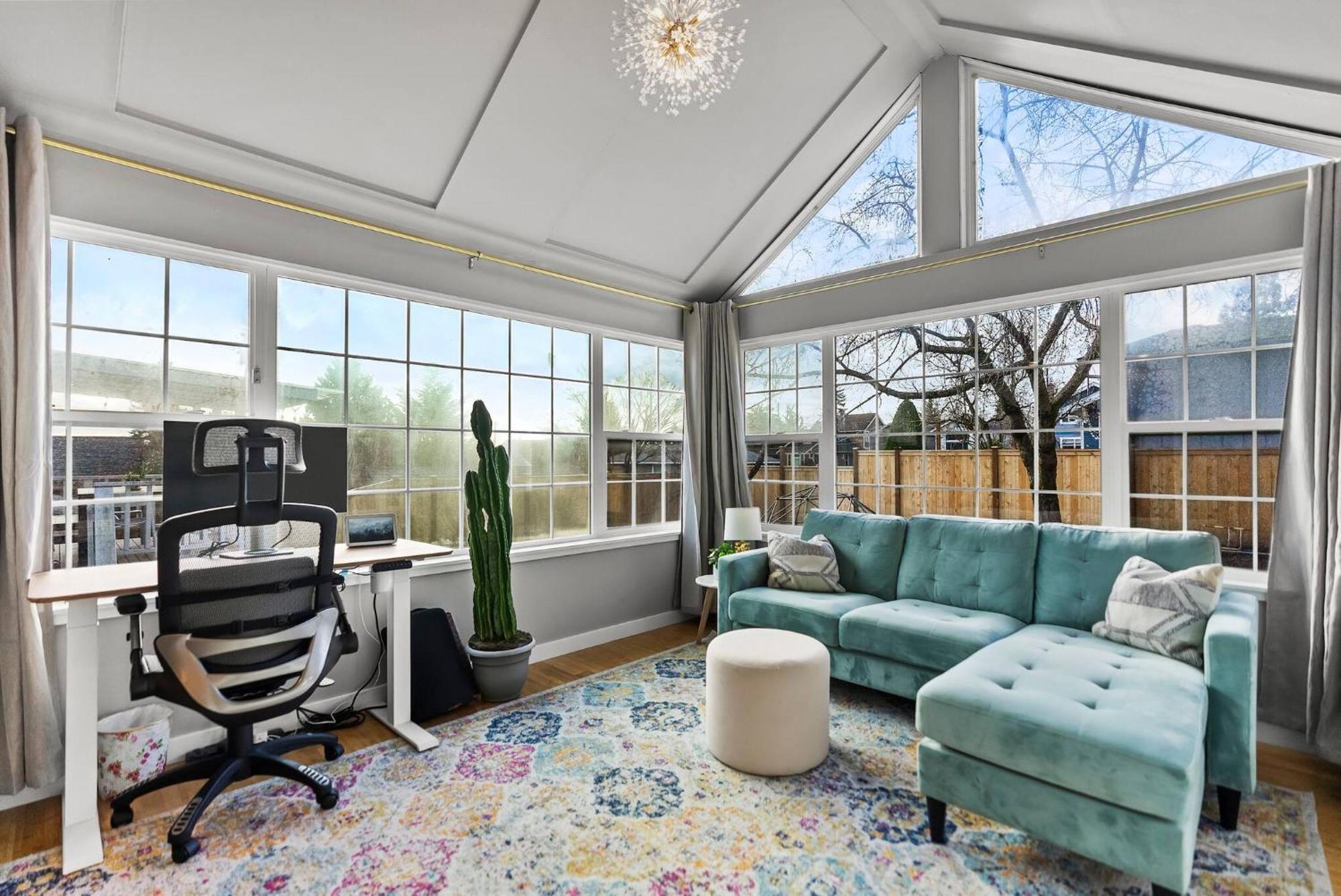 Modern 4bd In Ballard With A/c, Pet-friendly Holiday home *