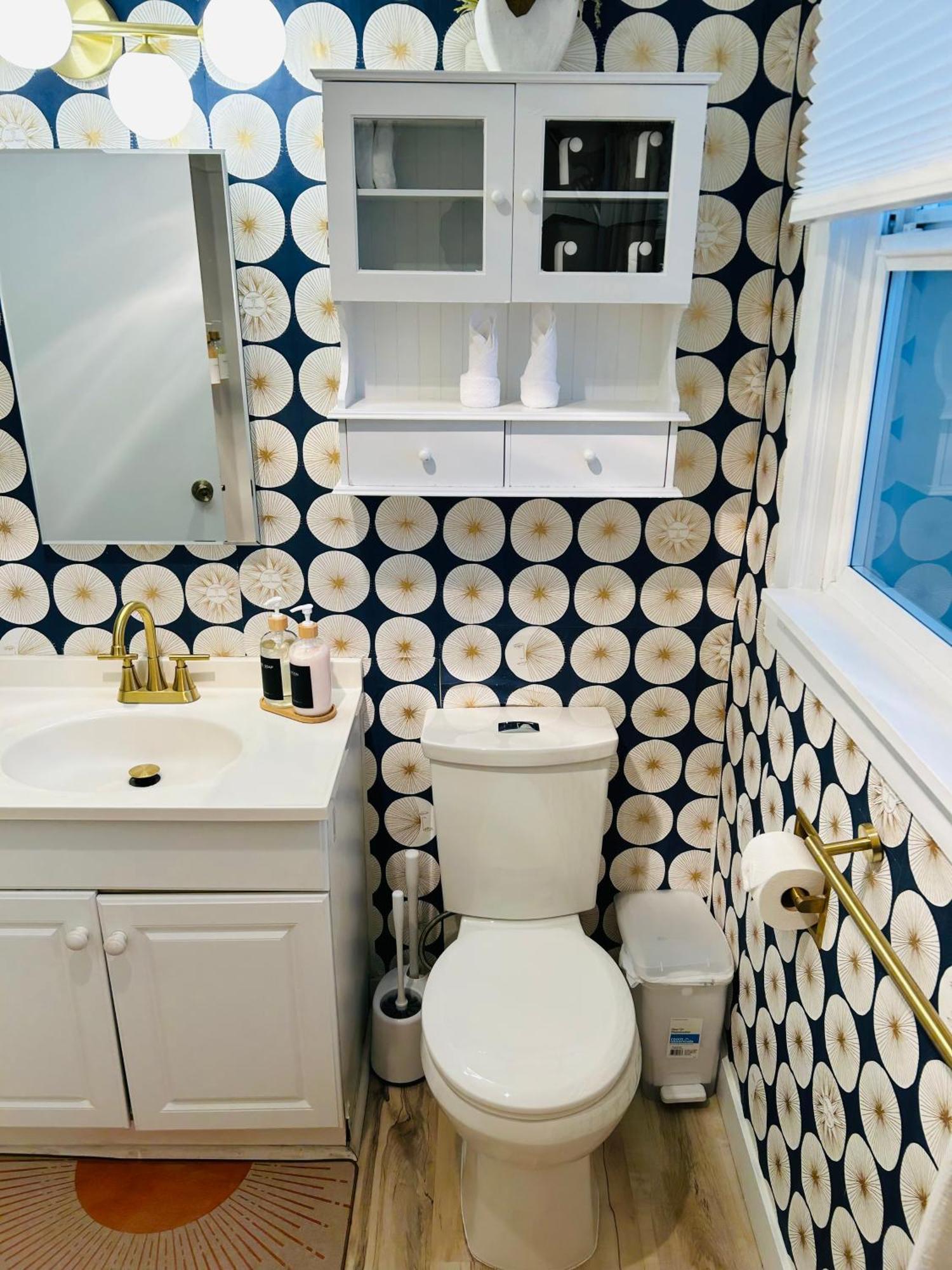 Quiet Retreat Near Light Rail, Downtown & Stadiums! Seattle