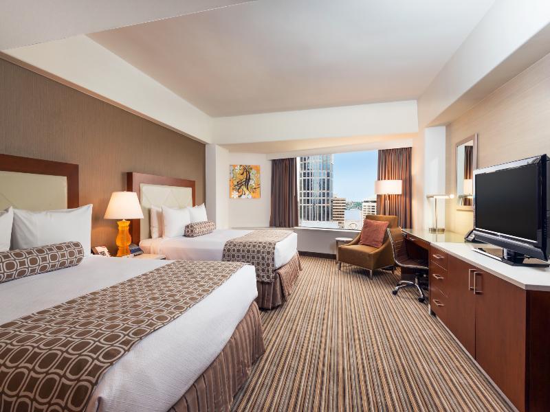 Warwick Hotel 4*