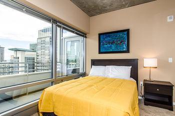 Hotel Nathaniel Apartel