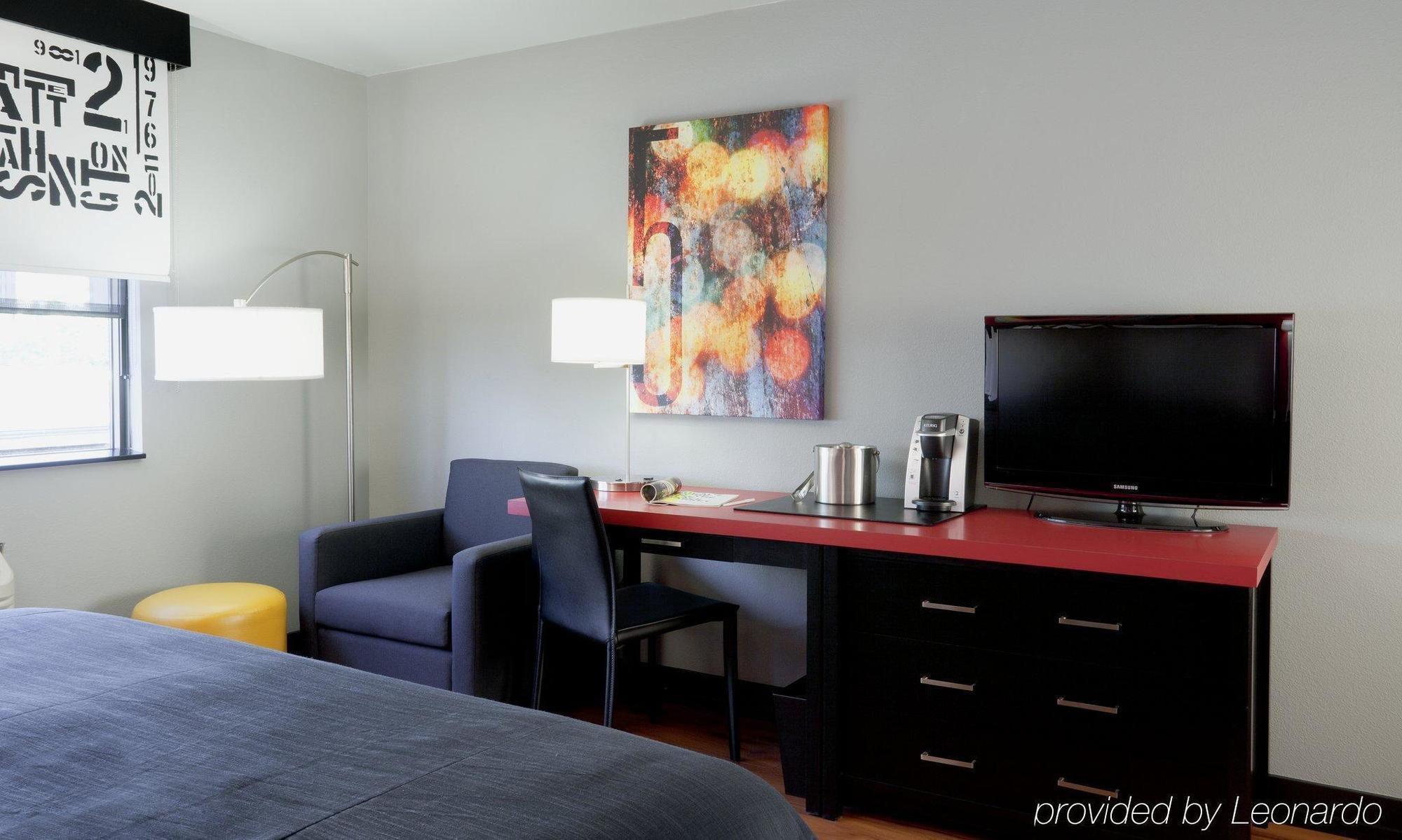 Hotel Staypineapple, Five, Downtown Seattle