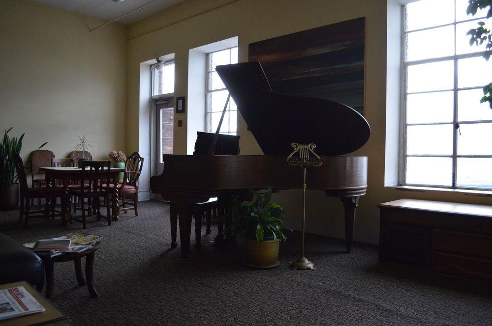 Bed & Breakfast Nichols 3*