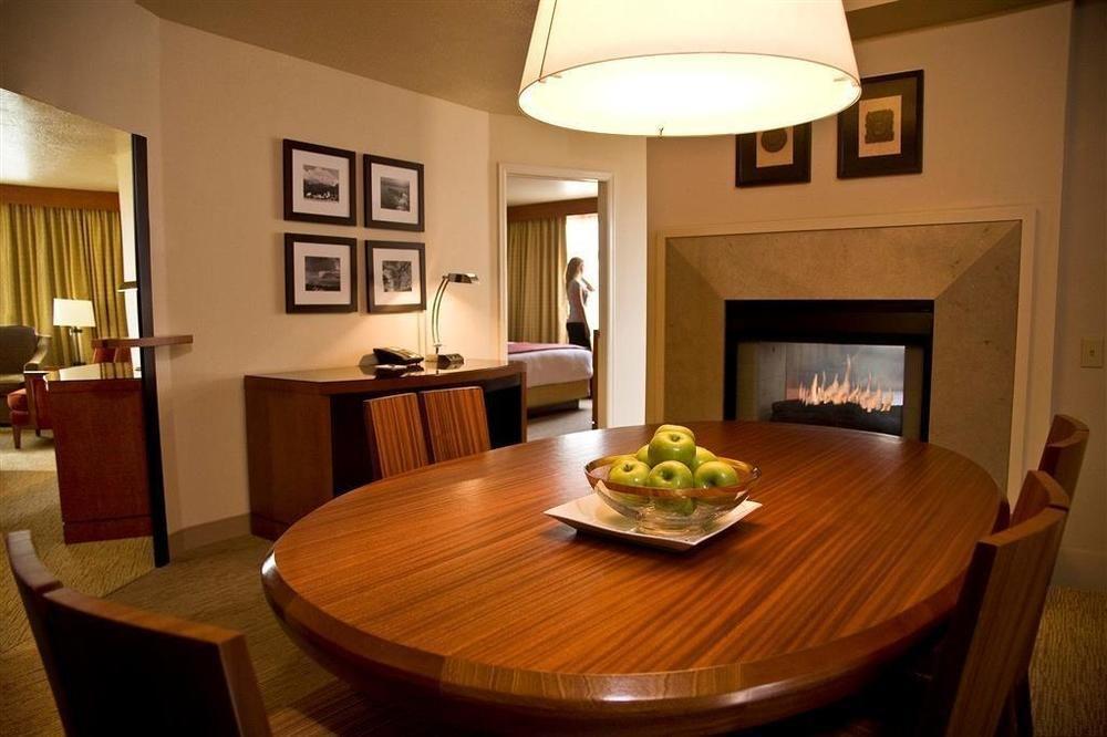 The Paramount Hotel