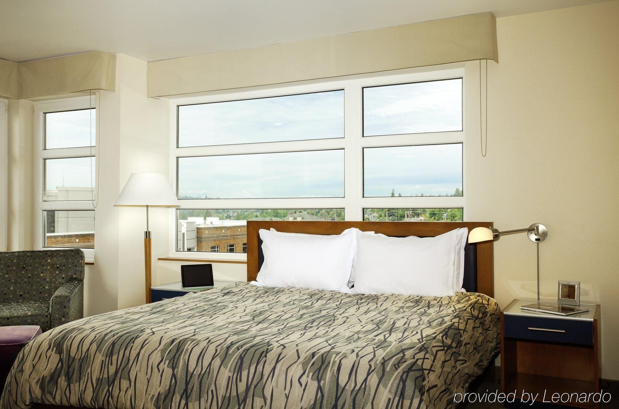 Staypineapple, Watertown Hotel, District Hotel 3*