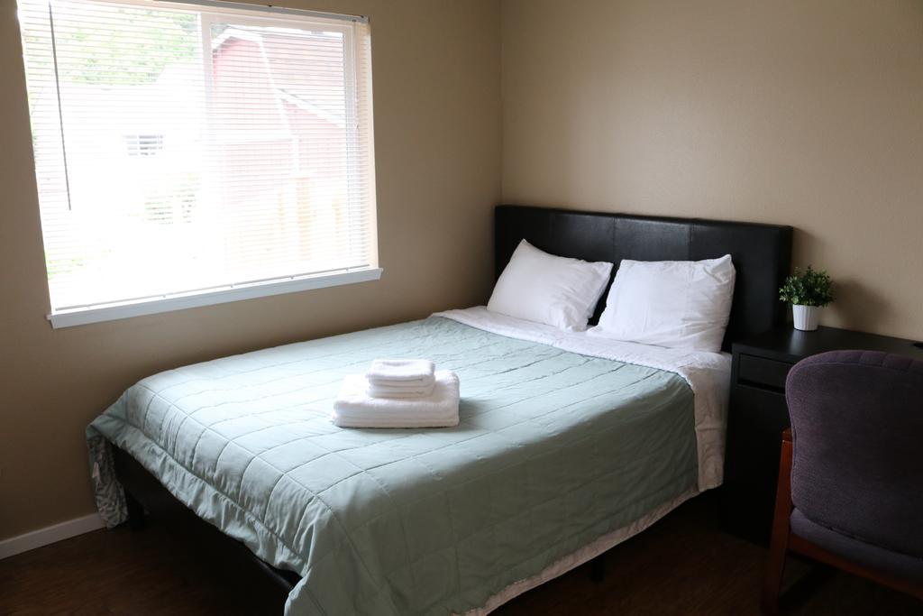 Guest house Quiet, Clean And Comfortable