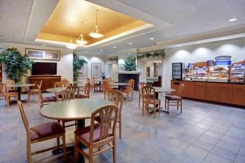 Express & North - Shoreline, An Ihg