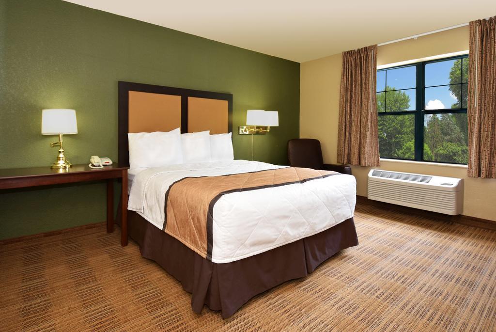 Extended America - - Northgate Hotel