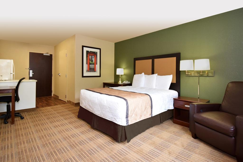 Extended America - - Northgate 2*