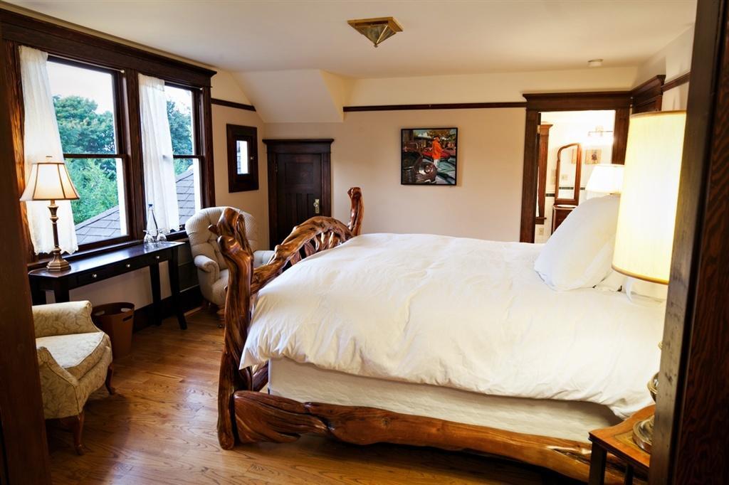 The Gatewood Bed & Breakfast Seattle