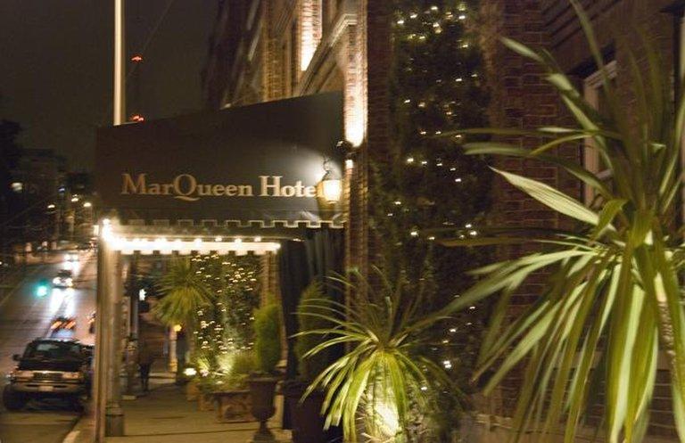 Marqueen Hotel 4*