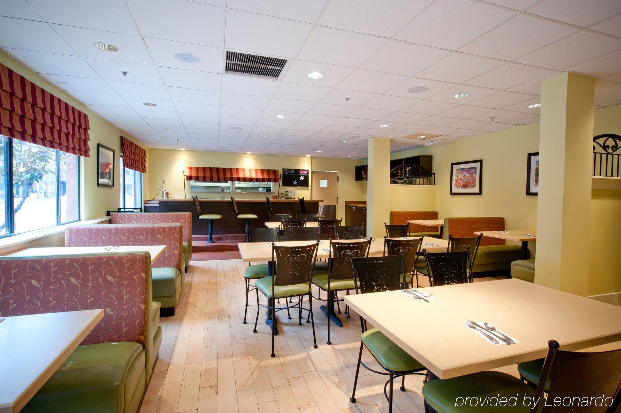Hotel Staypineapple, Five, Downtown Seattle