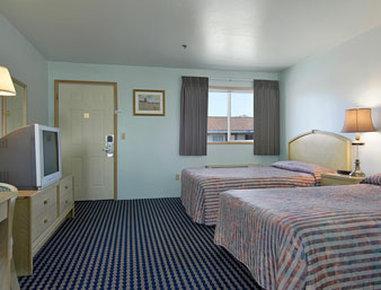 Travelodge By Wyndham North Of Downtown