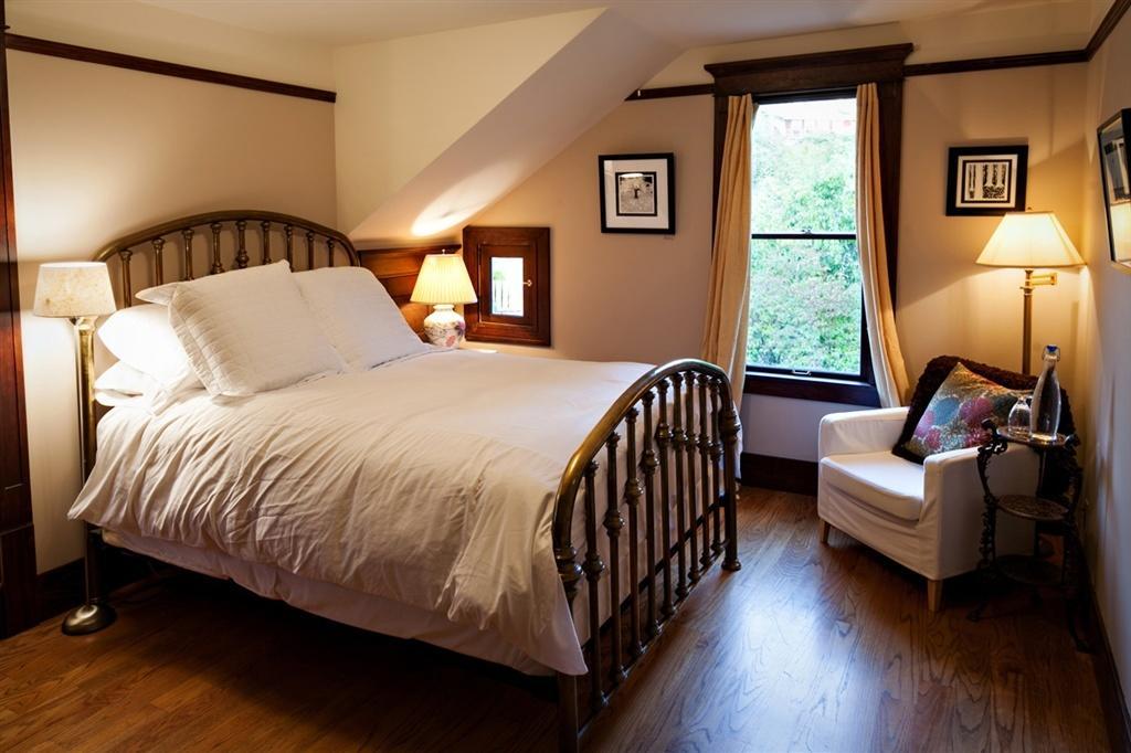 The Gatewood 3*