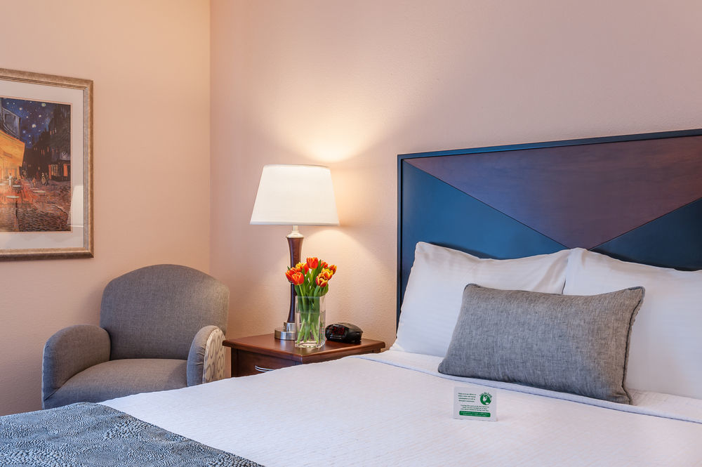 Belltown Inn