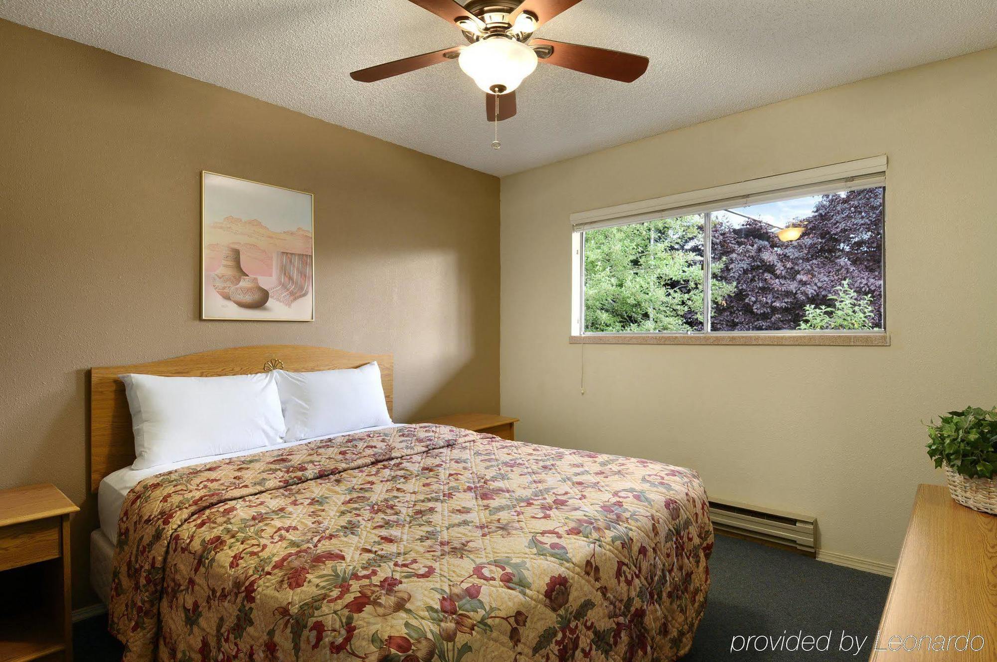 Travelodge By Wyndham Motel