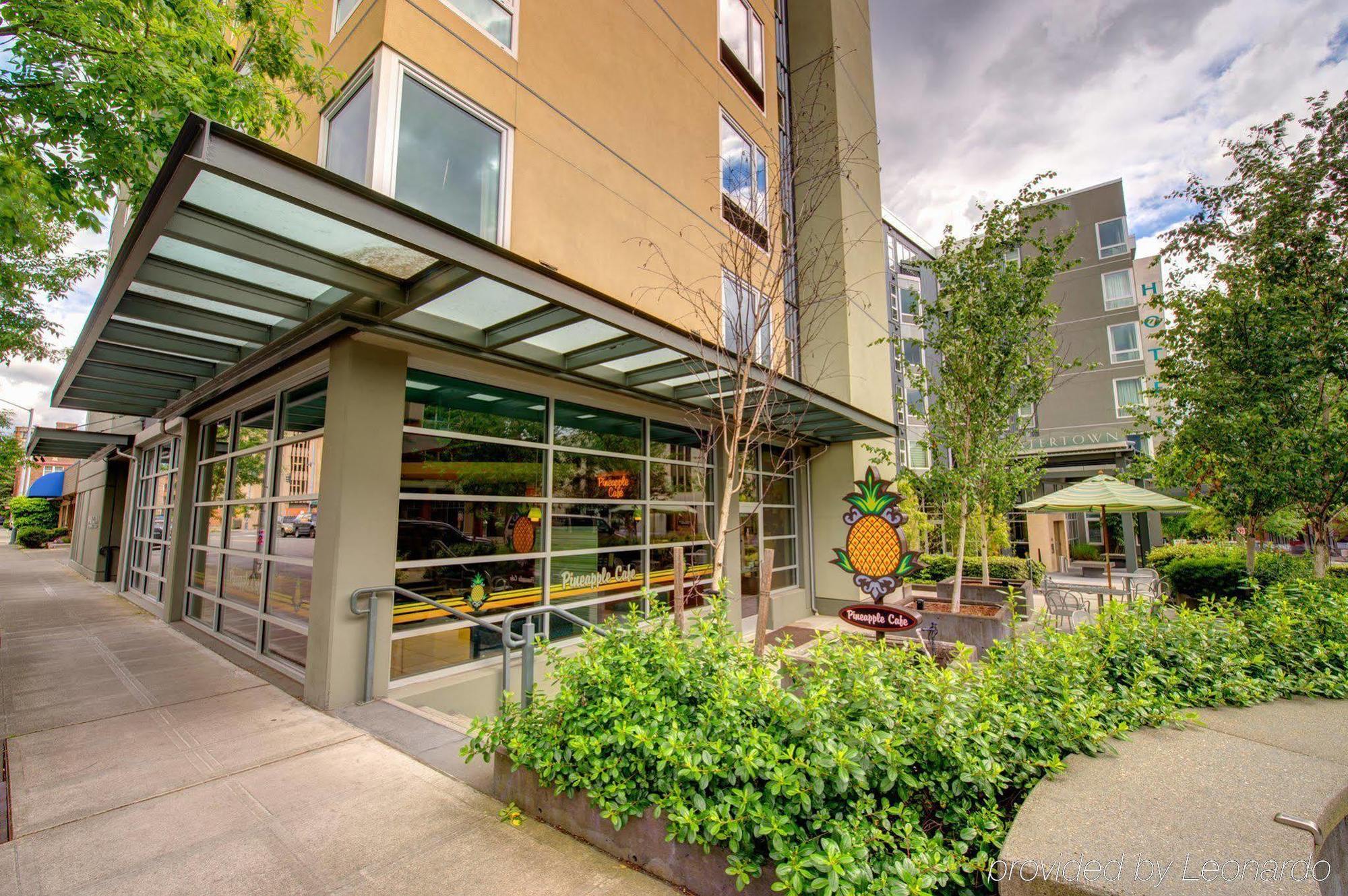 Hotel Staypineapple, Watertown Hotel, District 3*