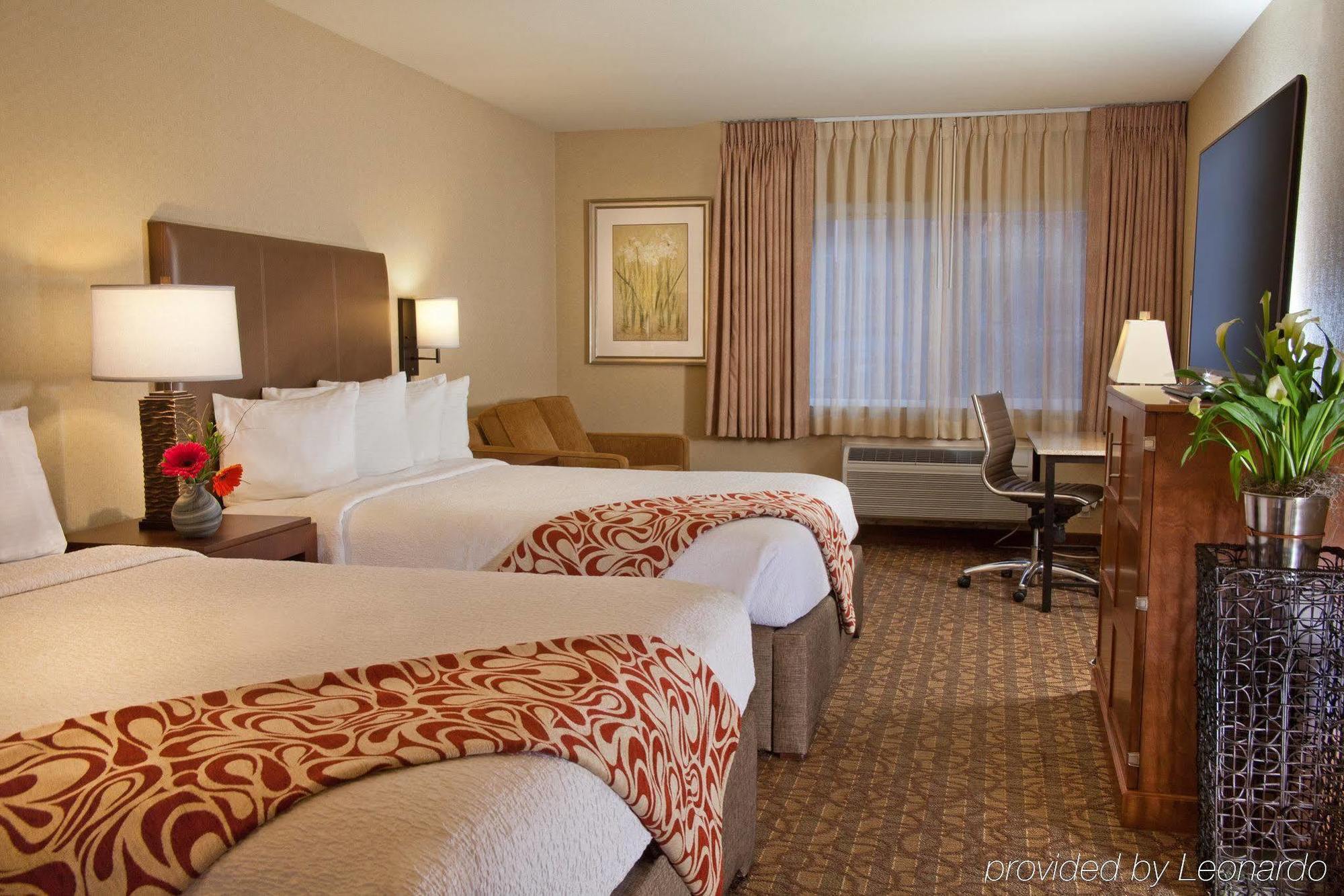 Silver Cloud - Of Washington District 3*