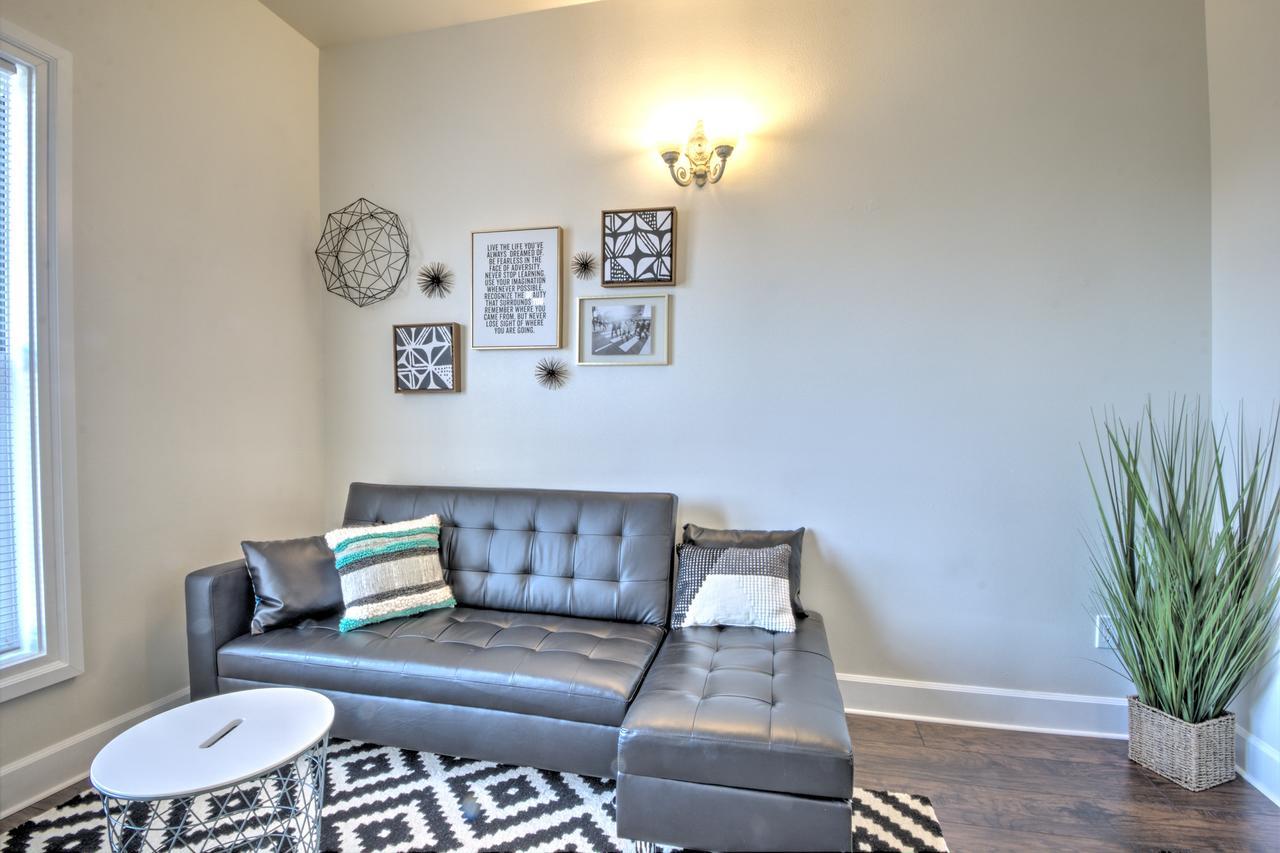 Apartment Renovated Bright 1 Bedroom In The Heart Of Capitol Hill - B