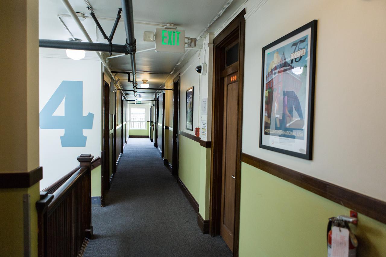 American Hotel Hostel Seattle