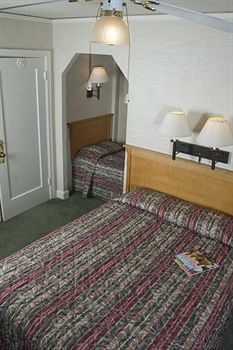Hotel At Queen Anne 3*