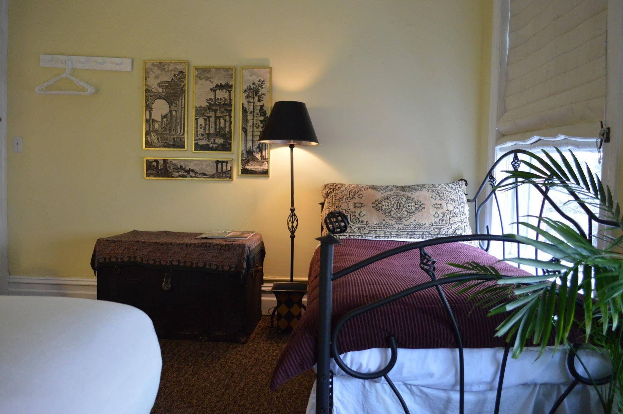 Bed & Breakfast Nichols