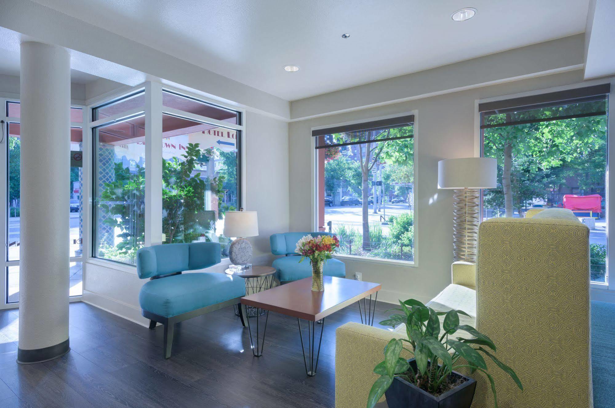 Belltown 3*