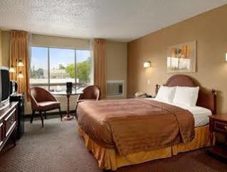 Motel Travelodge By Wyndham 2*