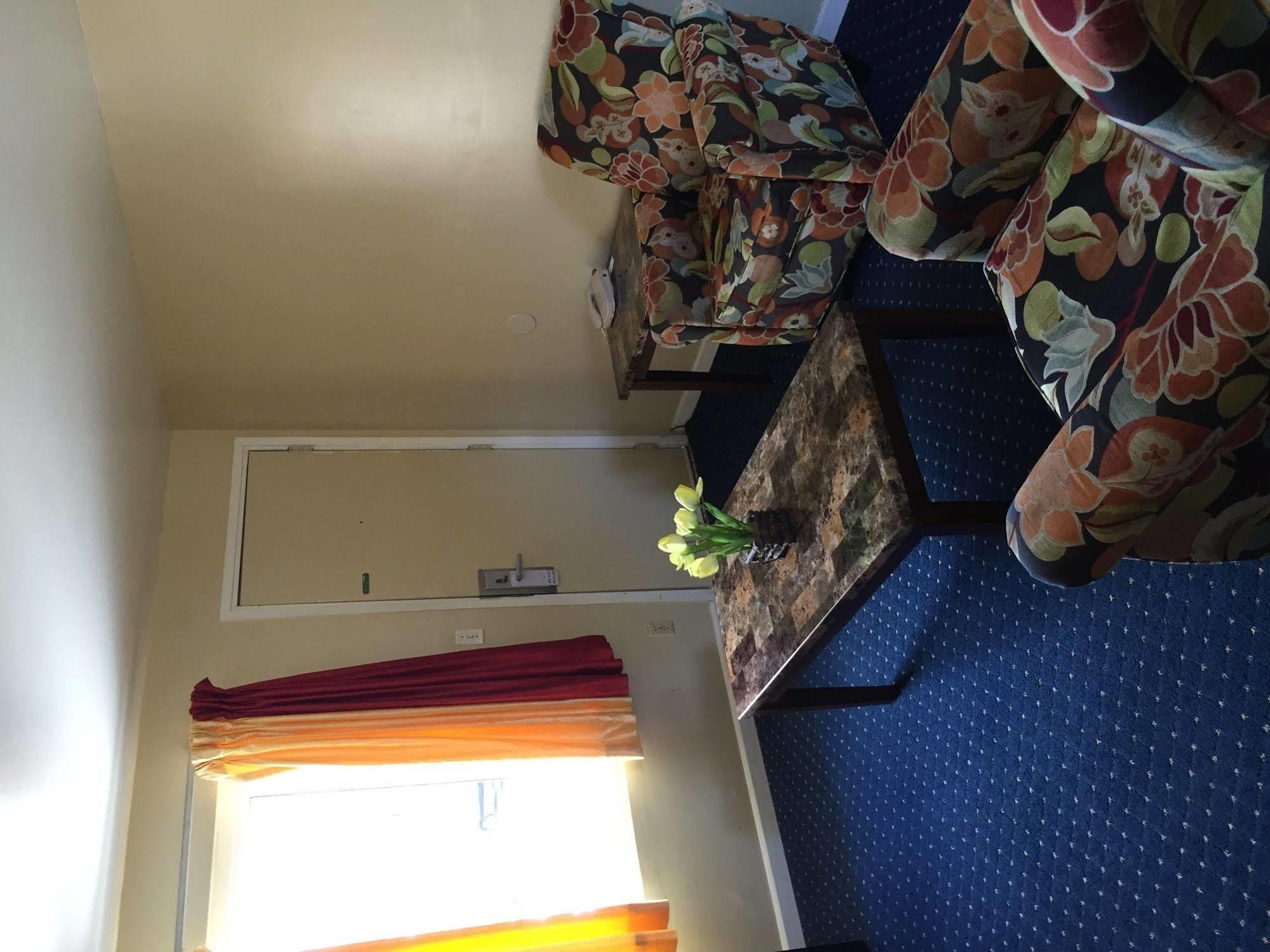 La Hacienda Motel Seattle