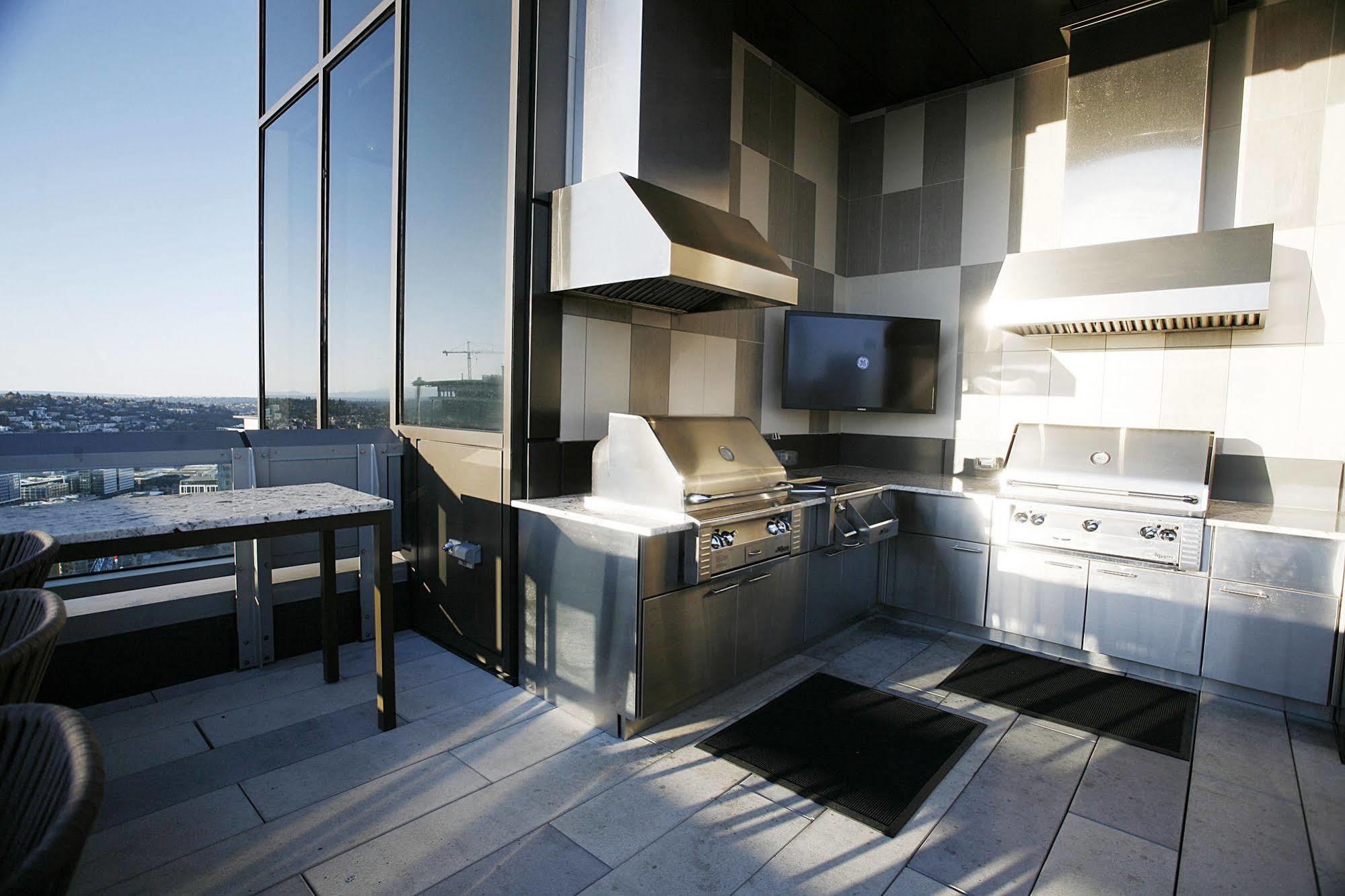Convention Center Lux Suites By Barsala *
