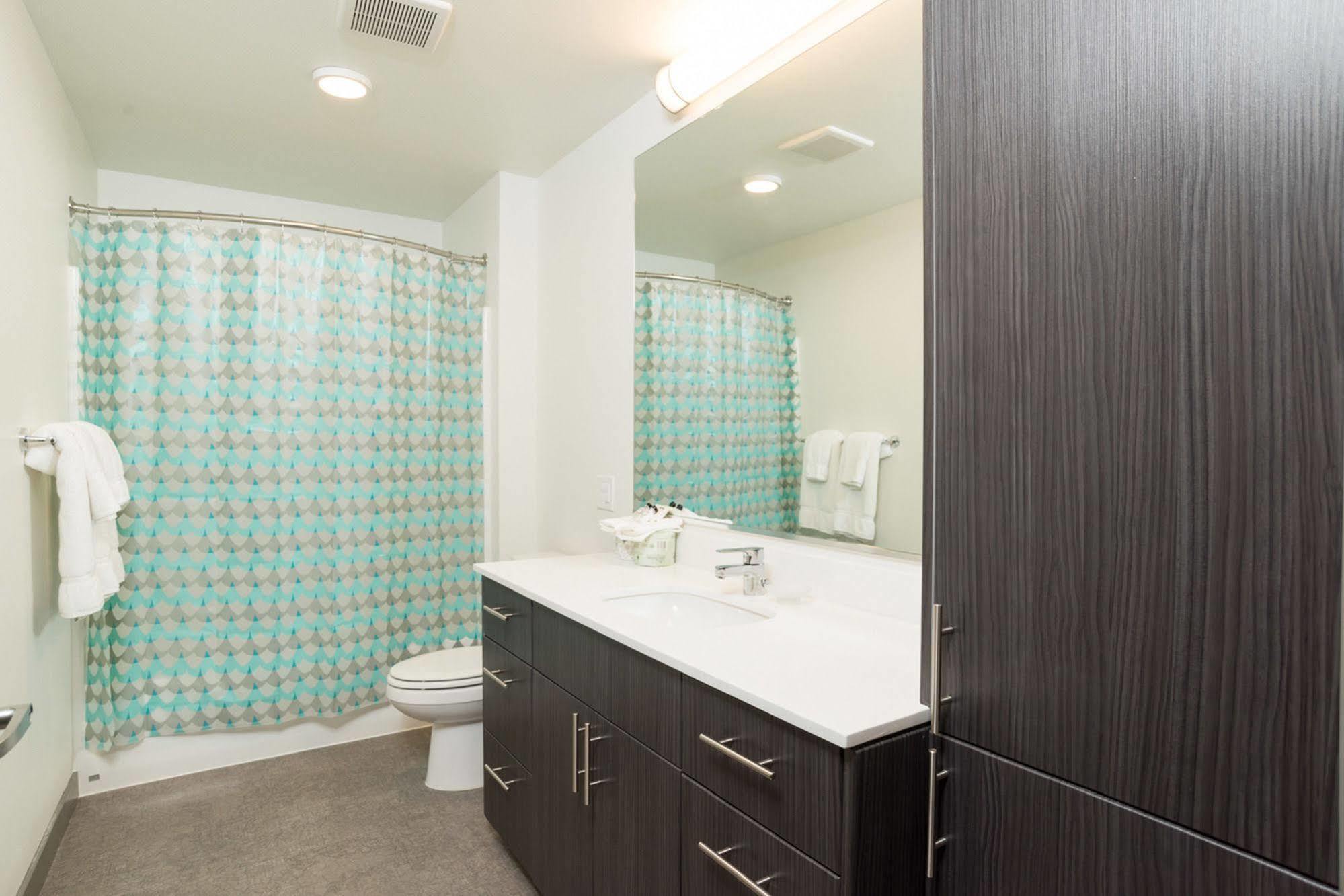Pelicanstay In Pioneer Square Hotel