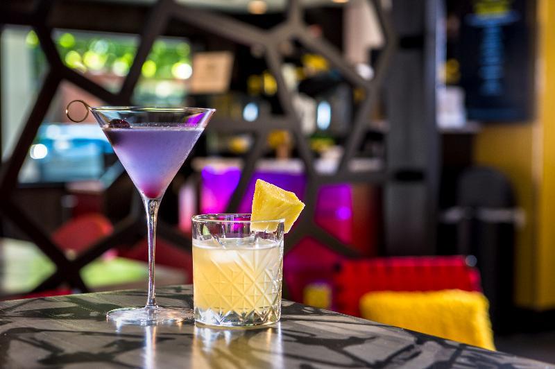 Staypineapple, Five, Downtown 3*